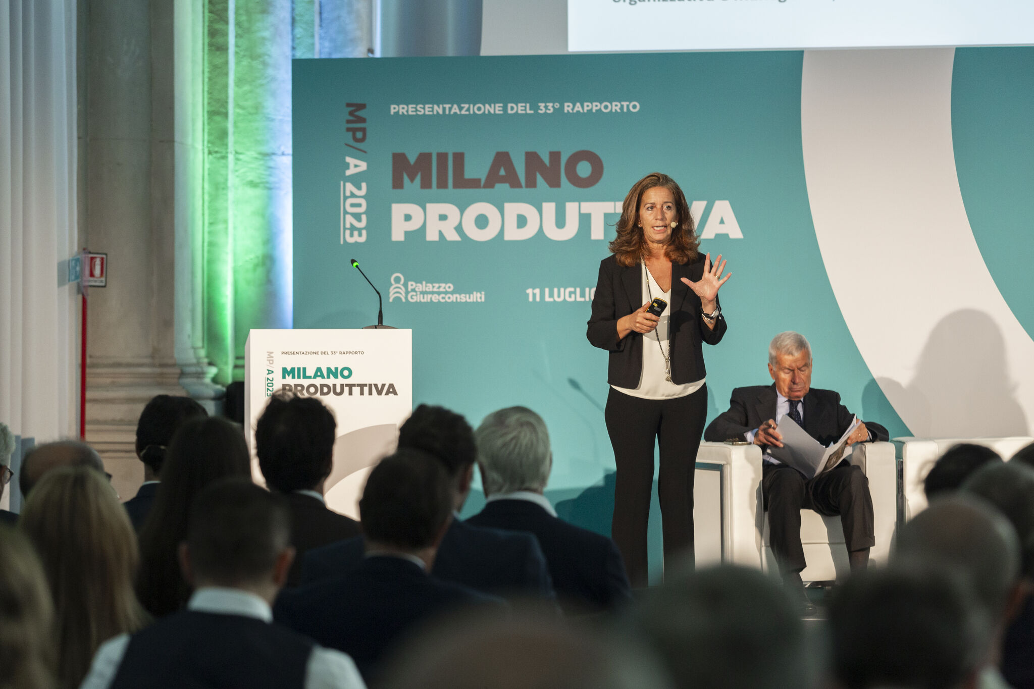 1689343307352 1689343307352