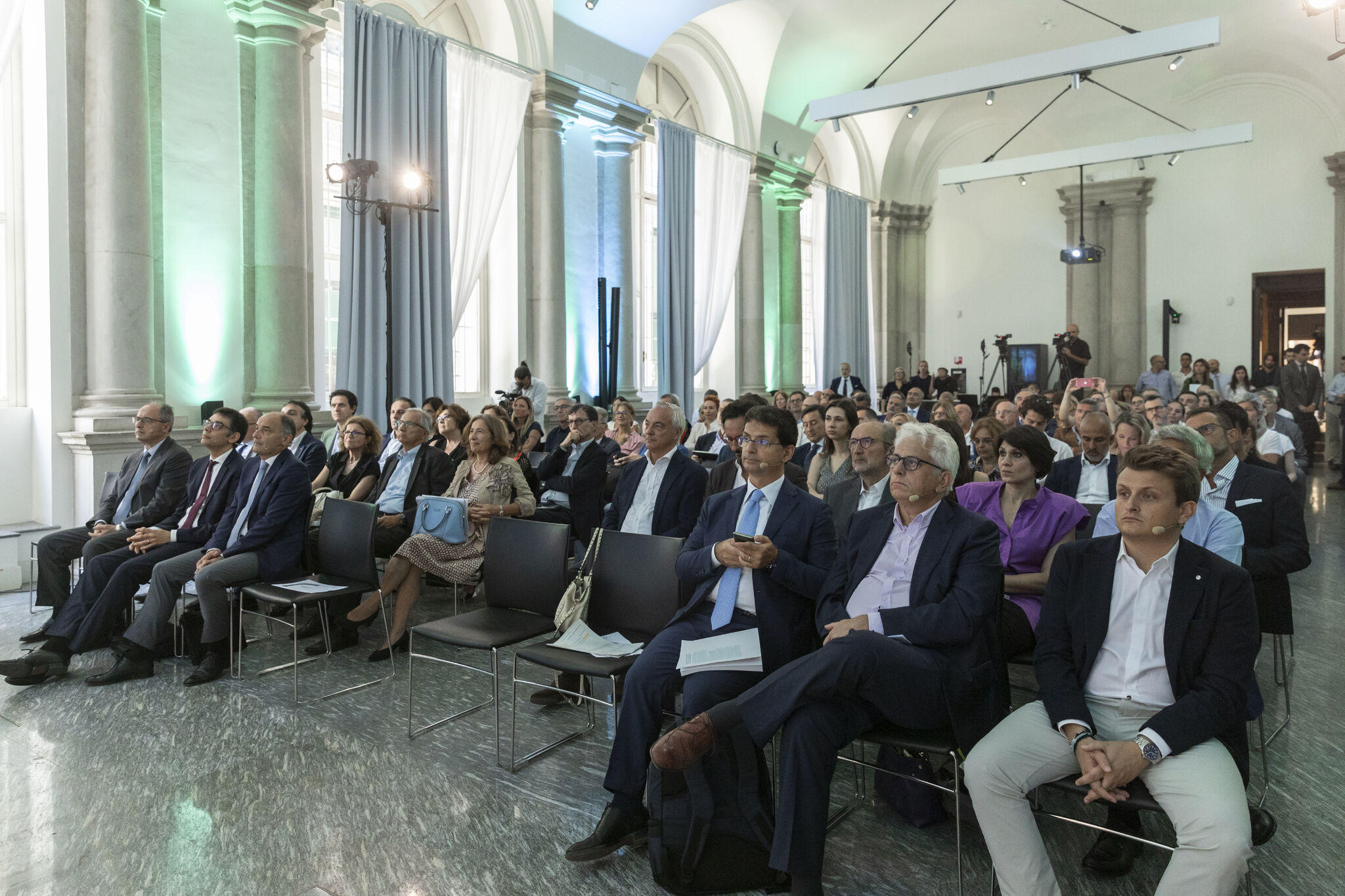 1689343324694 1689343324694